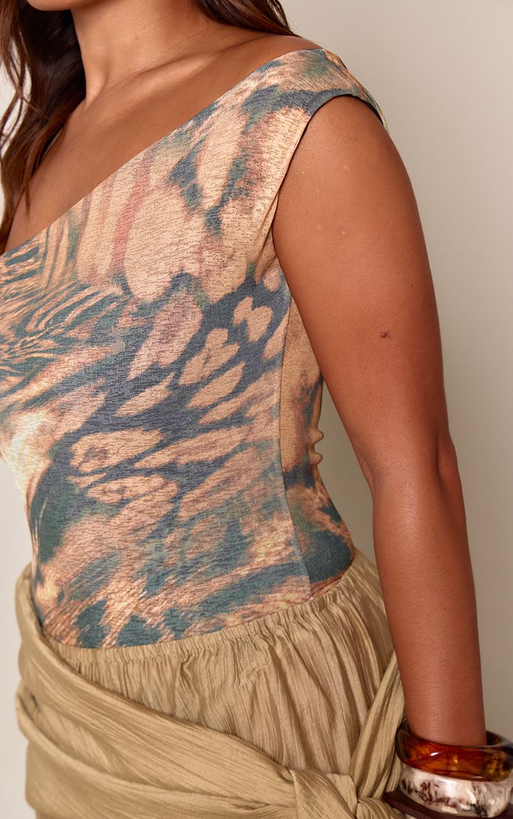 https://mediahub.prettylittlething.com/cnq3767_chocolate_xl_3