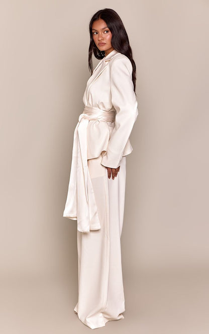 https://mediahub.prettylittlething.com/cnq4041_cream_xl_1