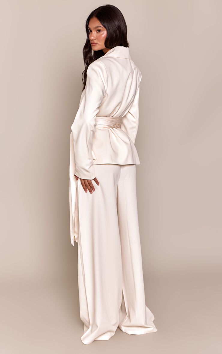 https://mediahub.prettylittlething.com/cnq4041_cream_xl_2