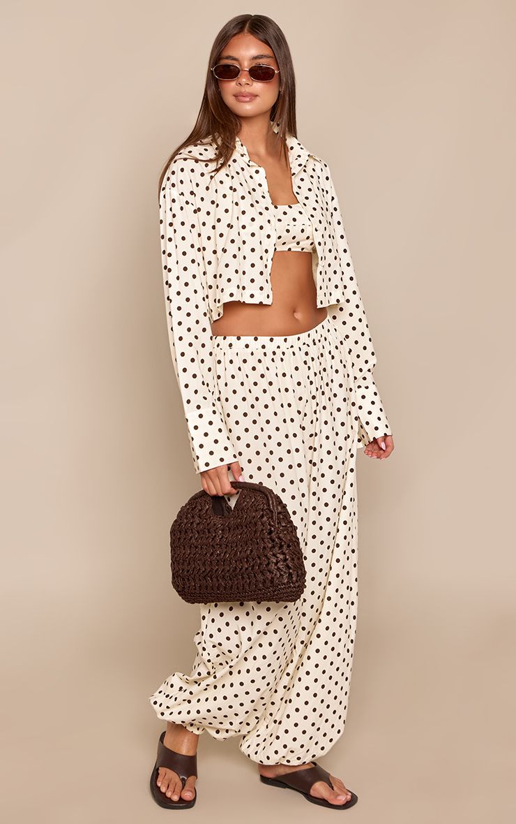 https://mediahub.prettylittlething.com/cnq4074_cream_xl_2