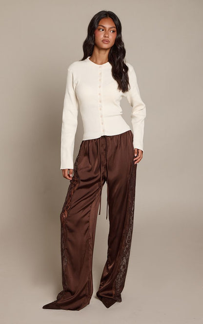 https://mediahub.prettylittlething.com/cnq4138_cream_xl_2