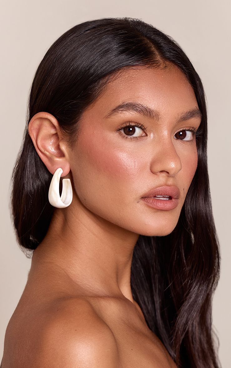 https://mediahub.prettylittlething.com/cnq4263_cream_xl
