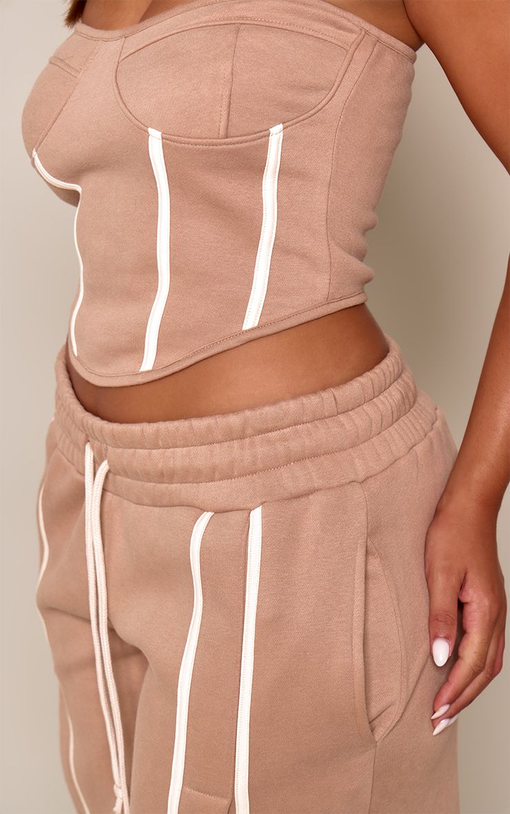 https://mediahub.prettylittlething.com/cnq4330_taupe_xl_3