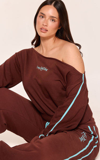 https://mediahub.prettylittlething.com/cnq4369_chocolate_xl_3