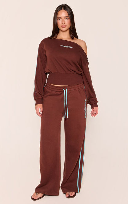 https://mediahub.prettylittlething.com/cnq4370_chocolate_xl