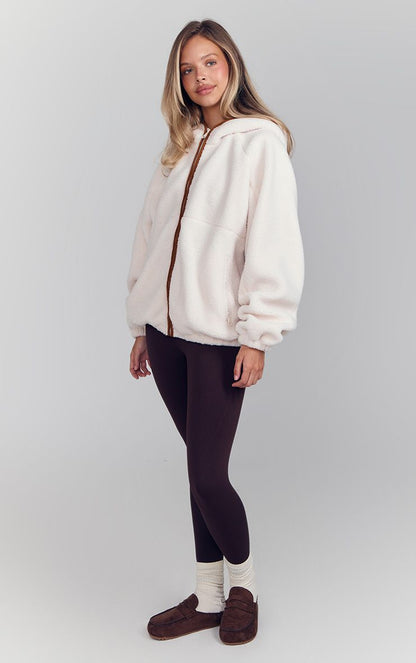 https://mediahub.prettylittlething.com/cnq4440_cream_xl_2
