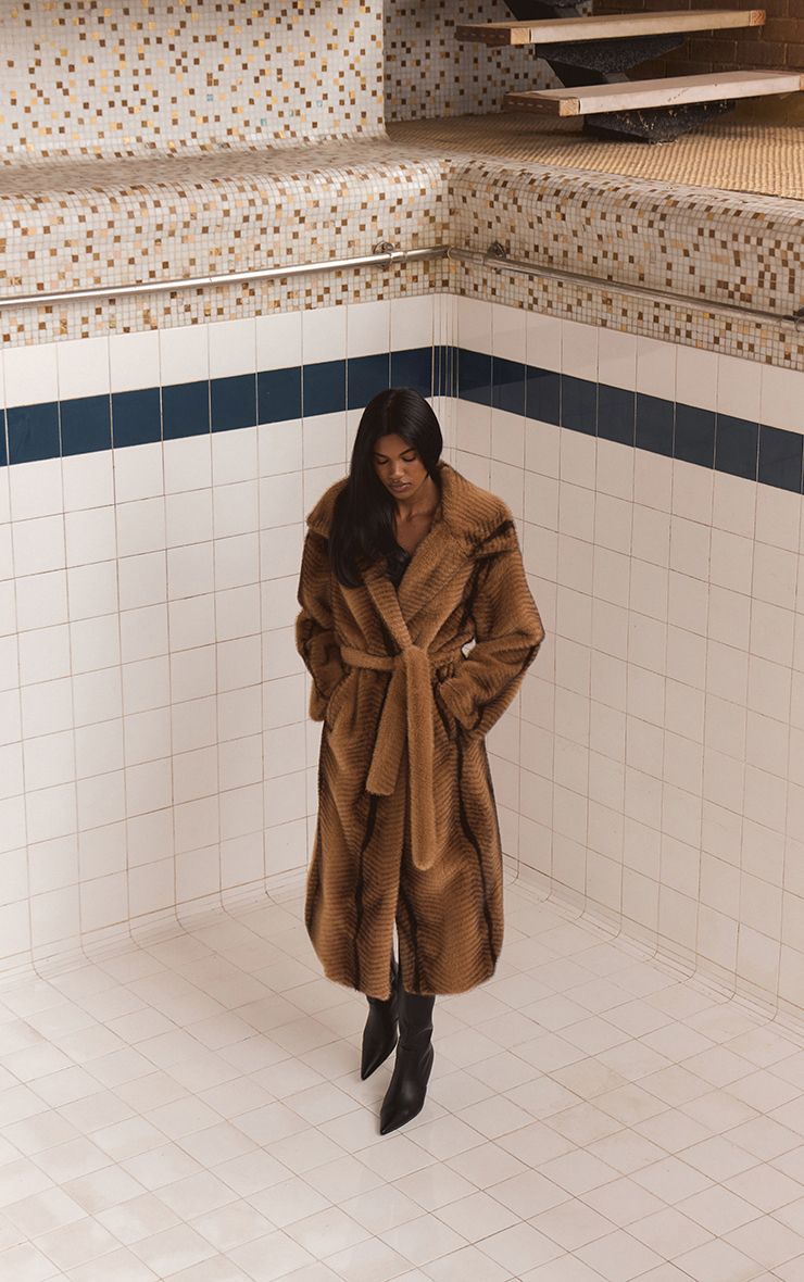 https://mediahub.prettylittlething.com/cnq4484_brown_xl