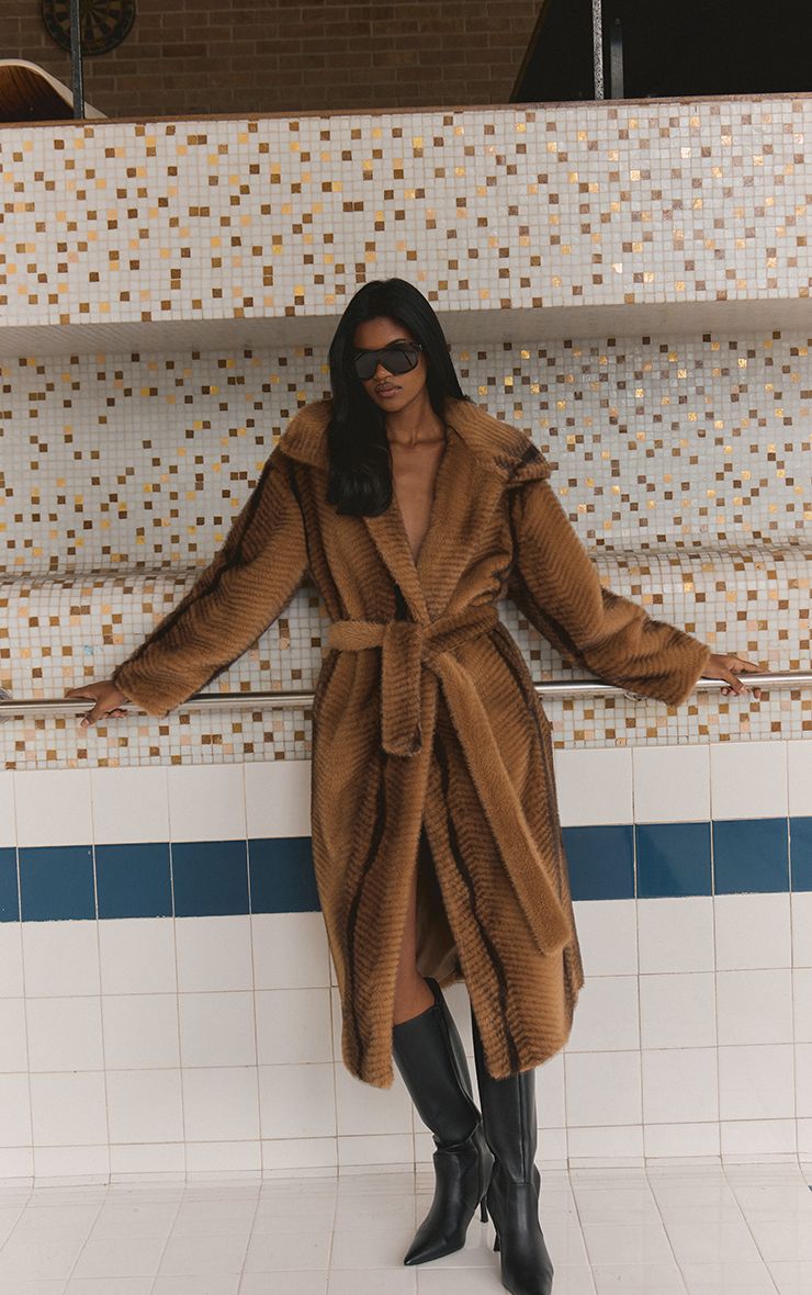 https://mediahub.prettylittlething.com/cnq4484_brown_xl_1