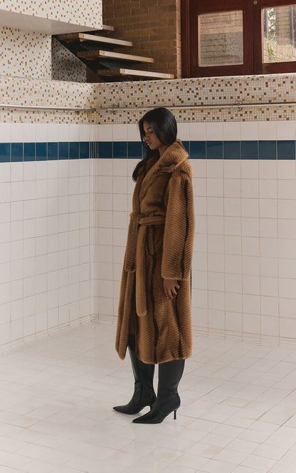 https://mediahub.prettylittlething.com/cnq4484_brown_xl_4