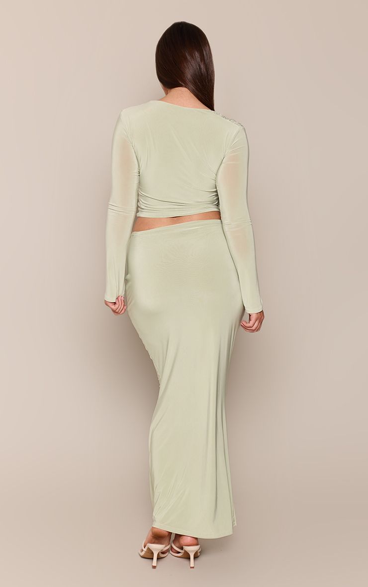 https://mediahub.prettylittlething.com/cnq4605_sage%20green_xl_2
