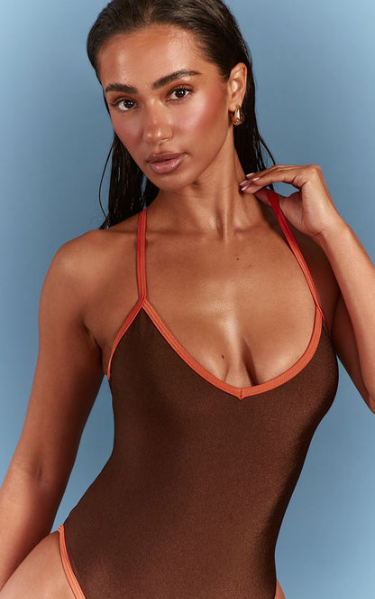 https://mediahub.prettylittlething.com/cnq4635_chocolate_xl