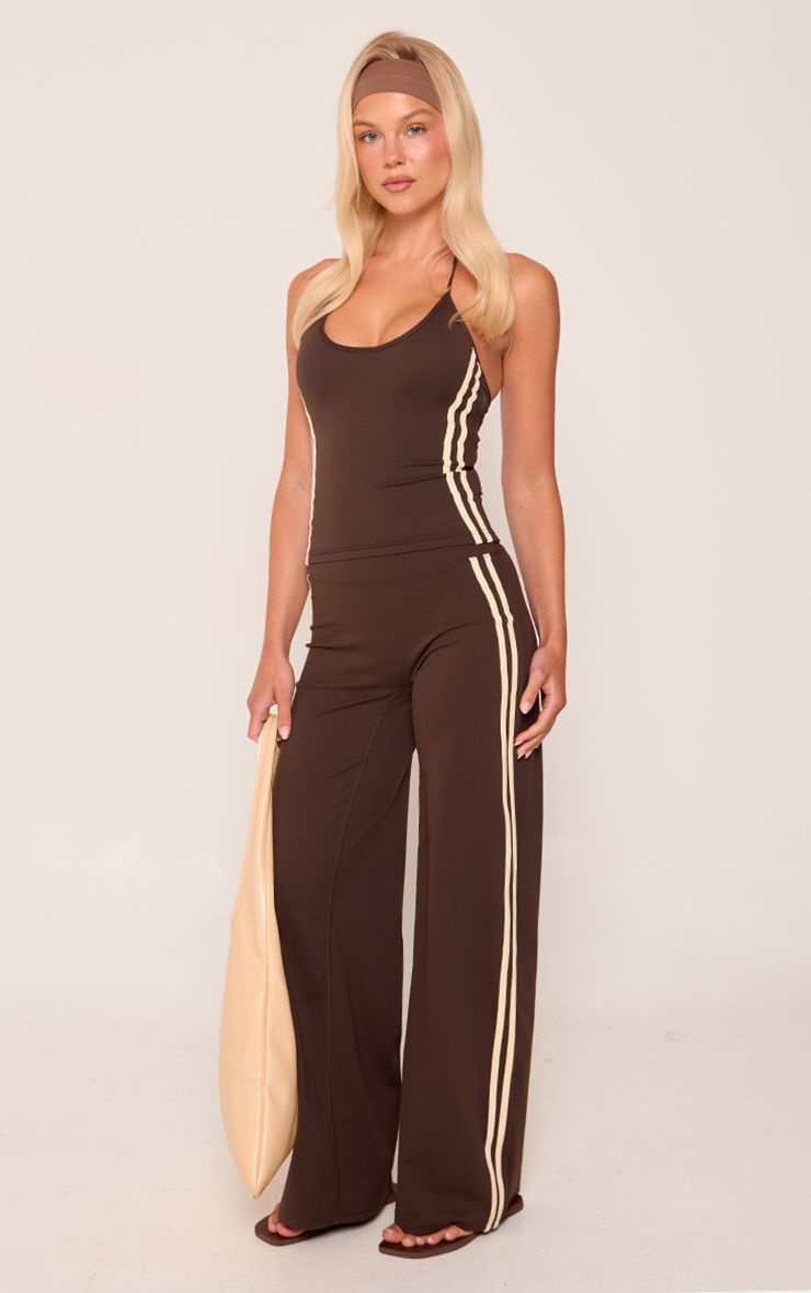 https://mediahub.prettylittlething.com/cnq4676_chocolate_xl