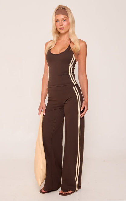 https://mediahub.prettylittlething.com/cnq4676_chocolate_xl