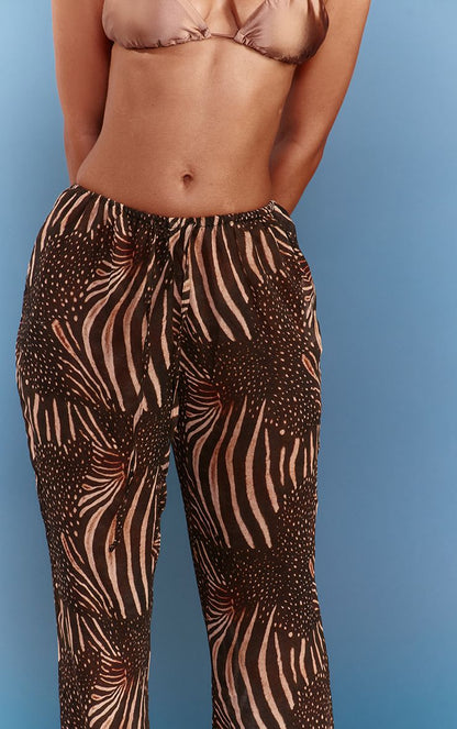 https://mediahub.prettylittlething.com/cnq4727_brown_xl_3