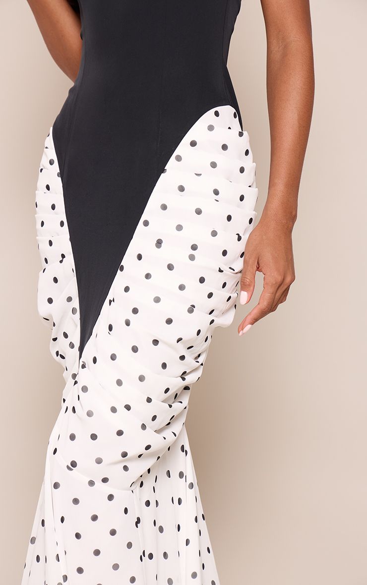 https://mediahub.prettylittlething.com/cnq4789_black_xl_3