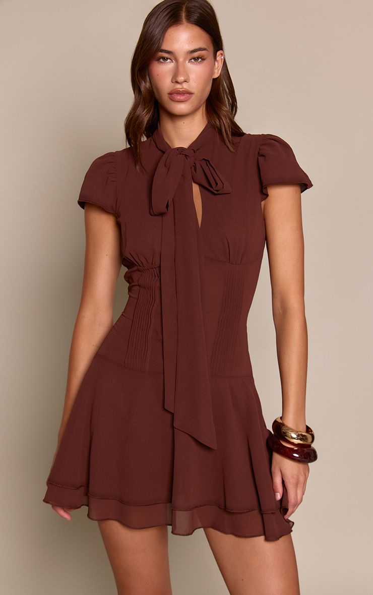 https://mediahub.prettylittlething.com/cnq4834_chocolate_xl