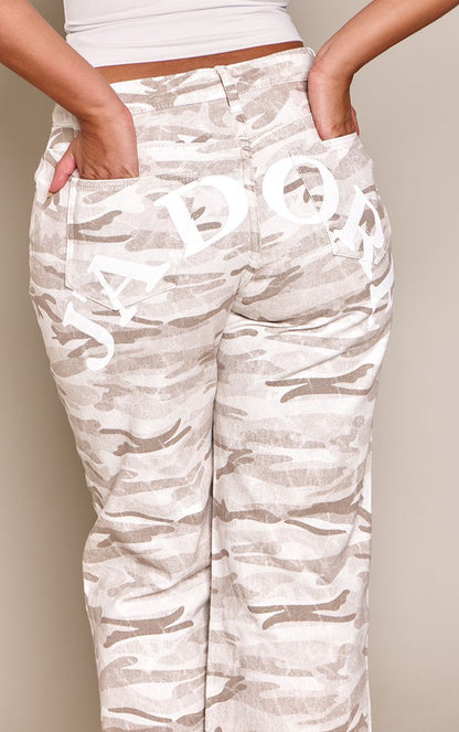 https://mediahub.prettylittlething.com/cnq4911_sand_xl_2