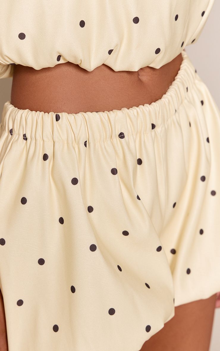 https://mediahub.prettylittlething.com/cnq4928_lemon_xl_4