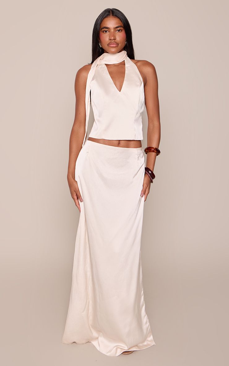 https://mediahub.prettylittlething.com/cnq4932_oyster_xl_2