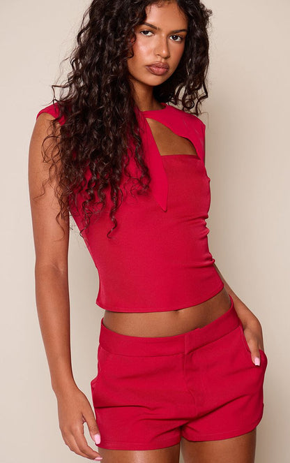 https://mediahub.prettylittlething.com/cnq4938_red_xl_4