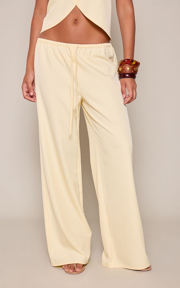 https://mediahub.prettylittlething.com/cnq4943_lemon_xl_1