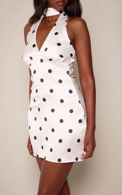 https://mediahub.prettylittlething.com/cnq4973_cream_xl_3