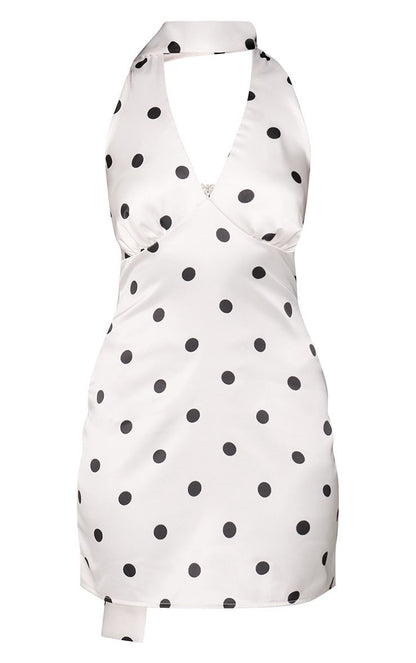 https://mediahub.prettylittlething.com/cnq4973_cream_xl_4