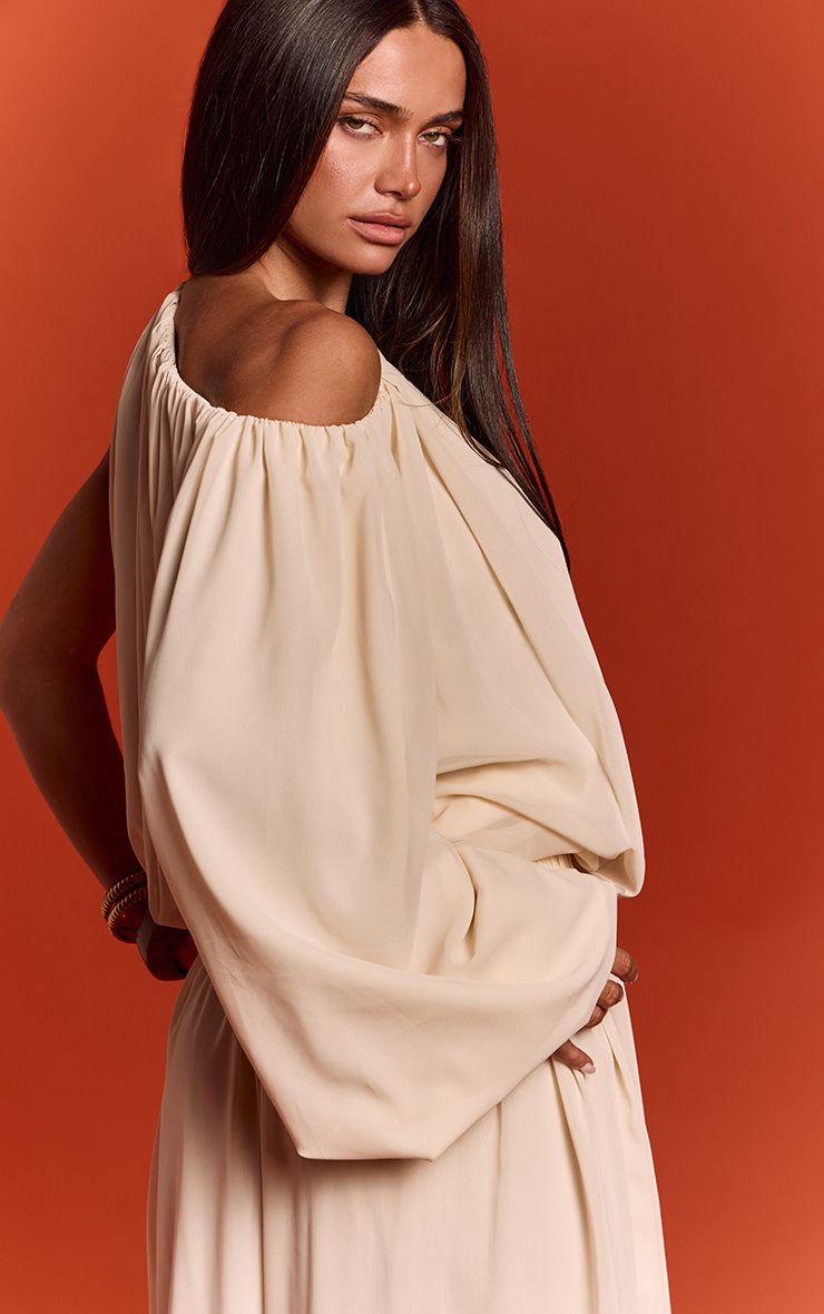 https://mediahub.prettylittlething.com/cnq4991_cream_xl_1