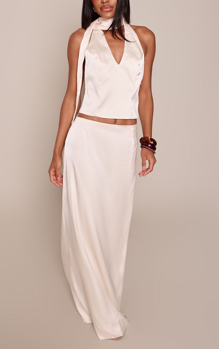 https://mediahub.prettylittlething.com/cnq5008_oyster_xl_1