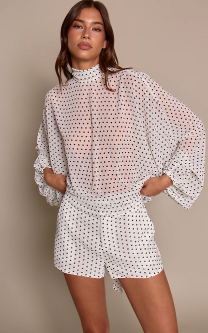https://mediahub.prettylittlething.com/cnq5021_white_xl_1