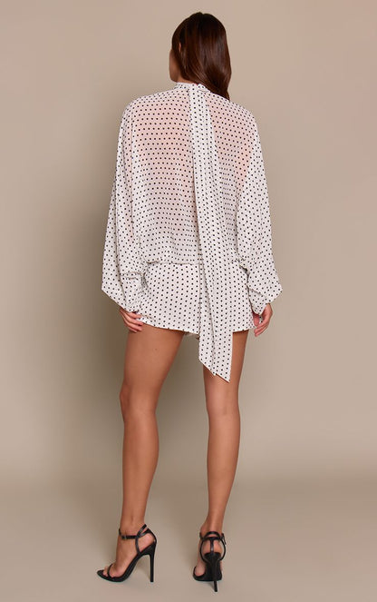 https://mediahub.prettylittlething.com/cnq5021_white_xl_2