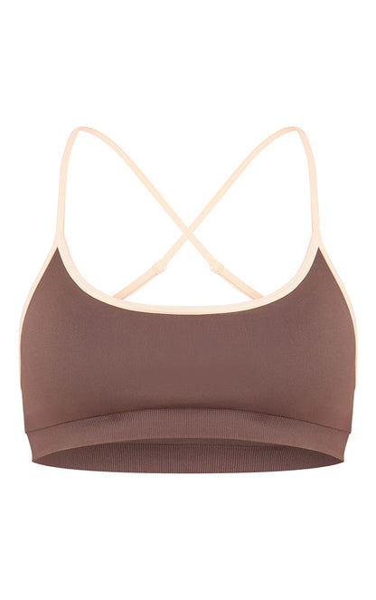 https://mediahub.prettylittlething.com/cnq5130_chocolate_xl_4