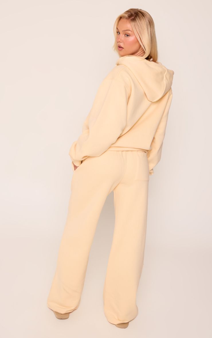 https://mediahub.prettylittlething.com/cnq5133_butter%20cream_xl_2