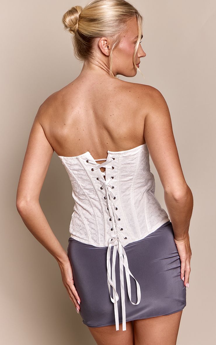https://mediahub.prettylittlething.com/cnq5390_white_xl_1