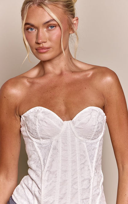 https://mediahub.prettylittlething.com/cnq5390_white_xl_3