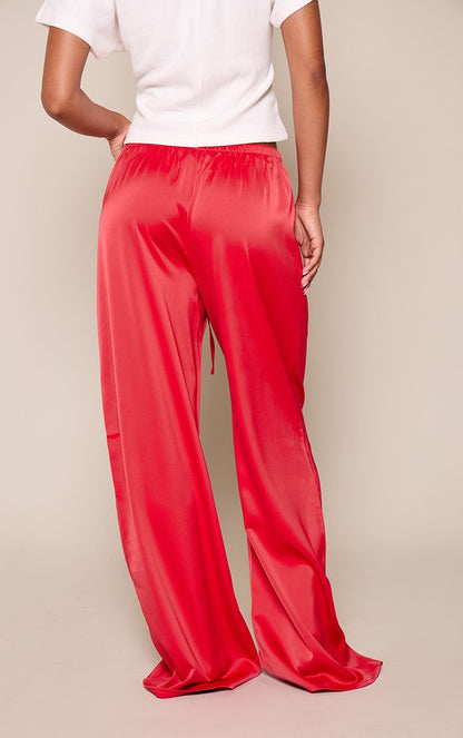 https://mediahub.prettylittlething.com/cnq5490_red_xl_2