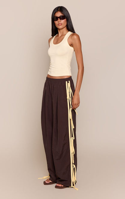 https://mediahub.prettylittlething.com/cnq5529_chocolate_xl