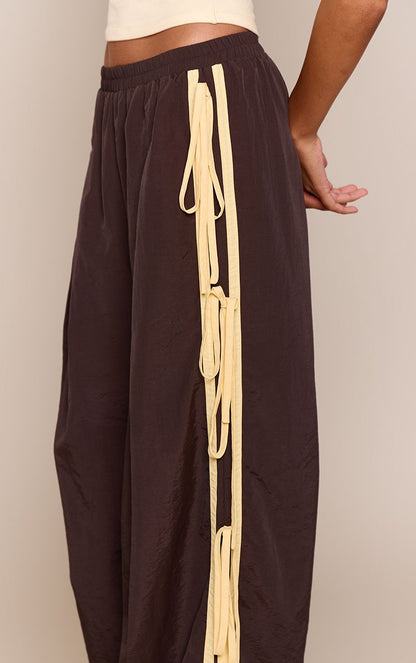 https://mediahub.prettylittlething.com/cnq5529_chocolate_xl_3