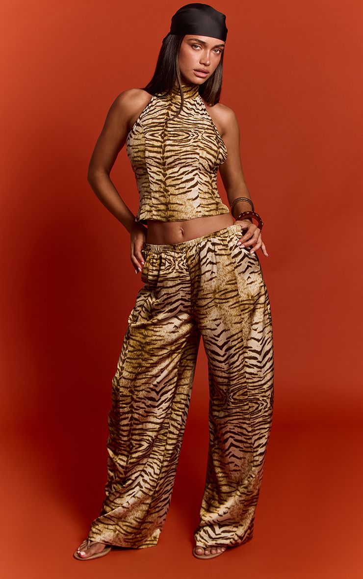 https://mediahub.prettylittlething.com/cnq5563_multi_xl