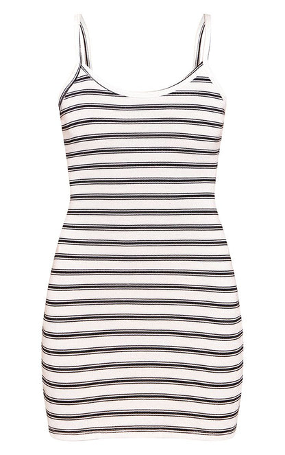 https://mediahub.prettylittlething.com/cnq5590_white_xl_4