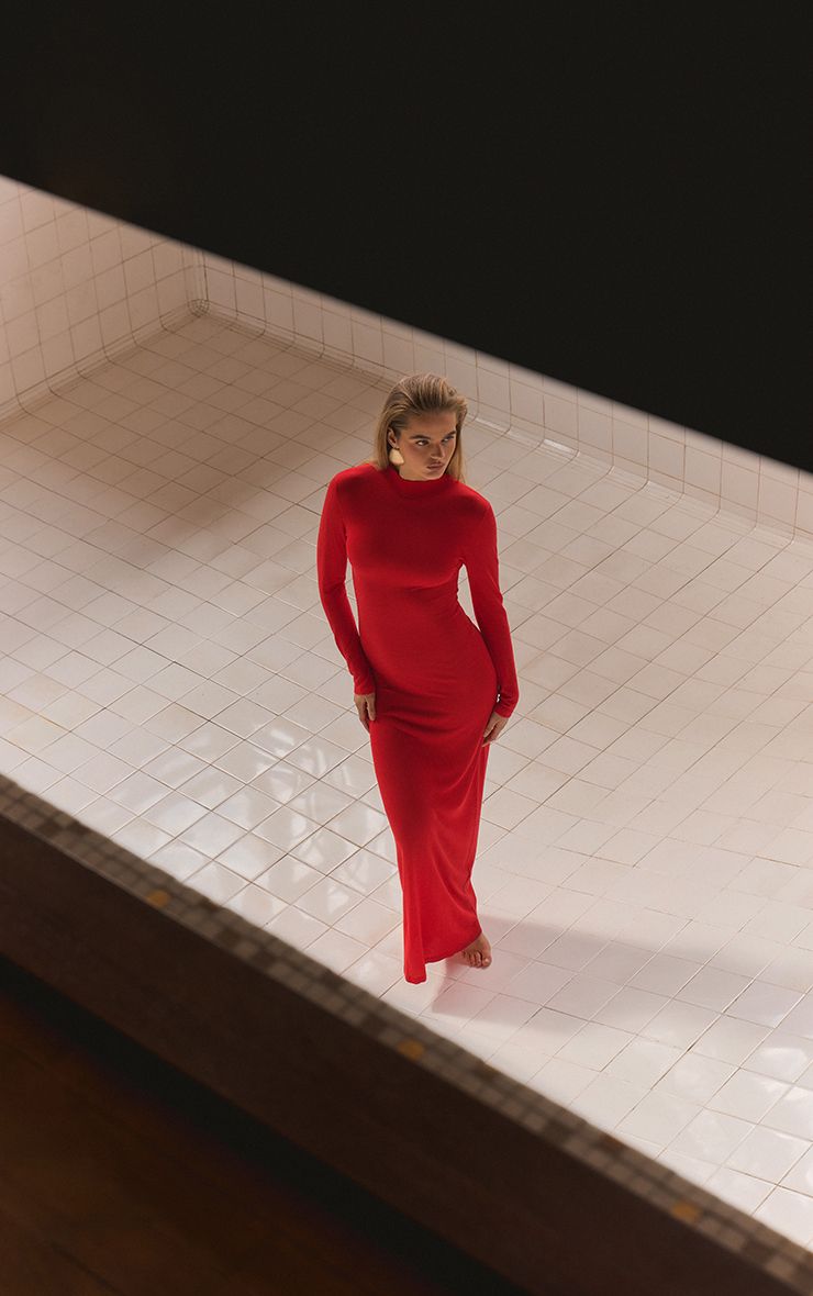 https://mediahub.prettylittlething.com/cnq5650_red_xl_2