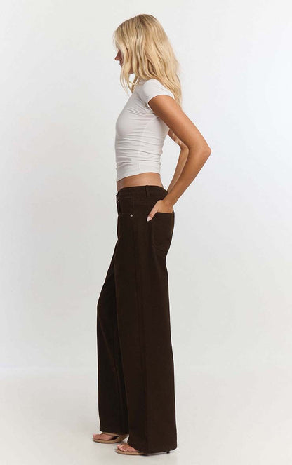 https://mediahub.prettylittlething.com/cnq5668_chocolate_xl_3