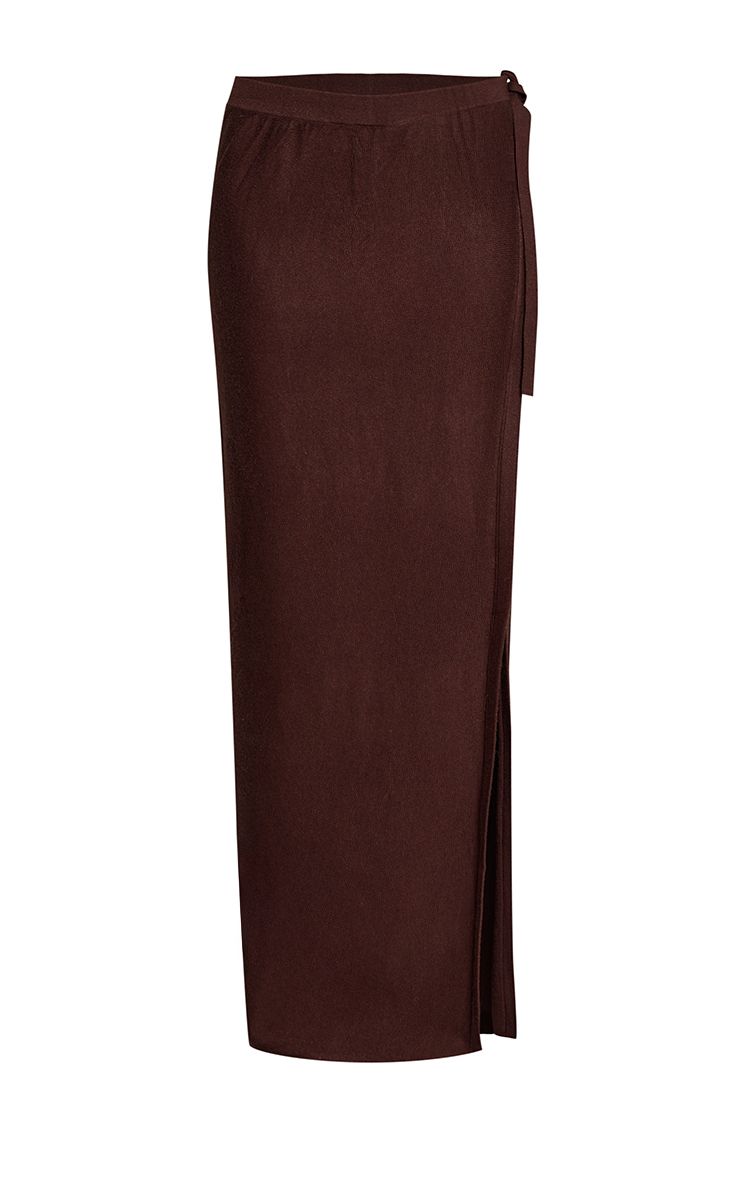 https://mediahub.prettylittlething.com/cnq5692_chocolate_xl_5