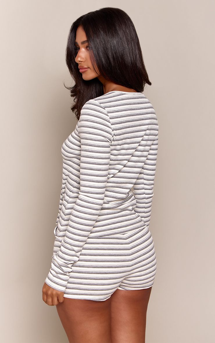 https://mediahub.prettylittlething.com/cnq5772_grey_xl_2