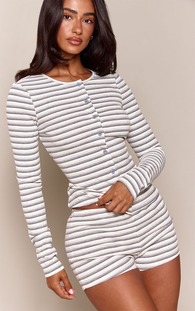 https://mediahub.prettylittlething.com/cnq5772_grey_xl_4