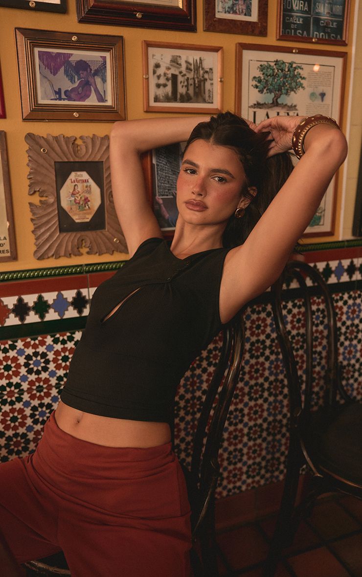 https://mediahub.prettylittlething.com/cnq5831_black_xl_4