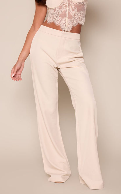 https://mediahub.prettylittlething.com/cnq6146_cream_xl_1