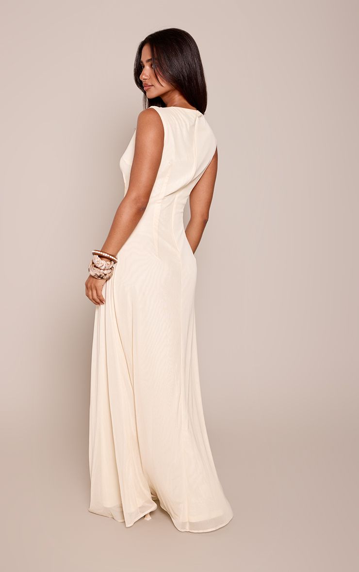 https://mediahub.prettylittlething.com/cnq6191_butter%20cream_xl_1