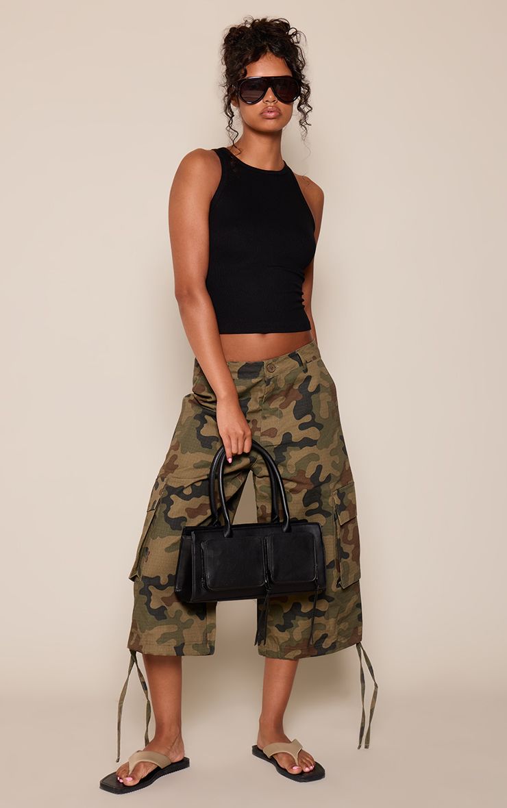 https://mediahub.prettylittlething.com/cnq6221_khaki_xl