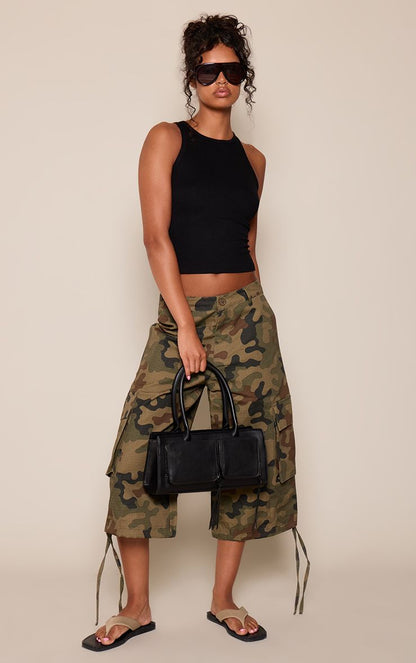 https://mediahub.prettylittlething.com/cnq6221_khaki_xl